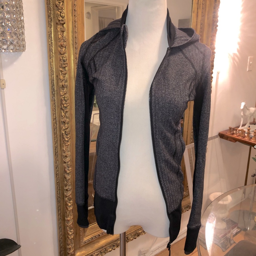 lululemon athletica Heathered Gray Hooded Athletic Jacket MK